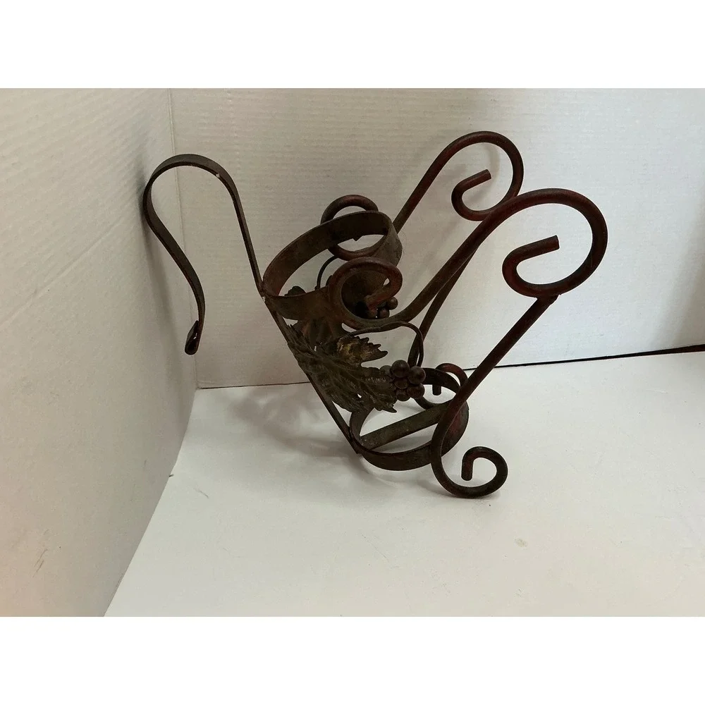 CBK Styles Vintage 2001 Metal Wine Bottle Holder Grapevine Scroll Bronze Brown